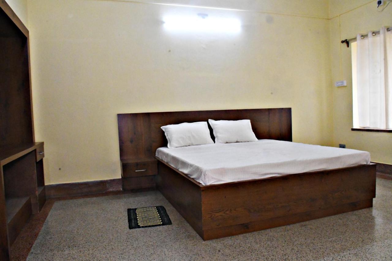 Jhargram Eshani Hotels And Guest House Ngoại thất bức ảnh